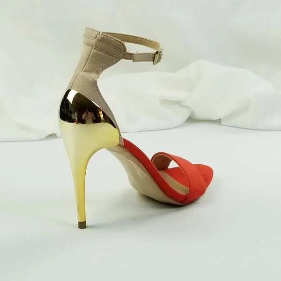 Zara Basic Size 36 (US 5.5-6) Women's Red Suede Ankle Strap Gold Heel Pumps - Picture 7 of 12
